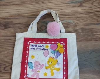 Borsa vintage fatta a mano Care Bears Y2K, portachiavi con manico per viaggio e spesa a forma di cartone animato