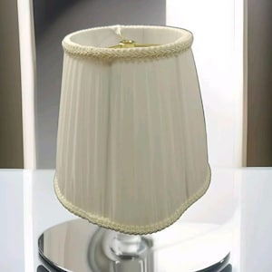 Pleated Lamp Shade Off  White Cream 6&quot; Top 10&quot; Bottom 8&quot; Slant Spider Old Stock