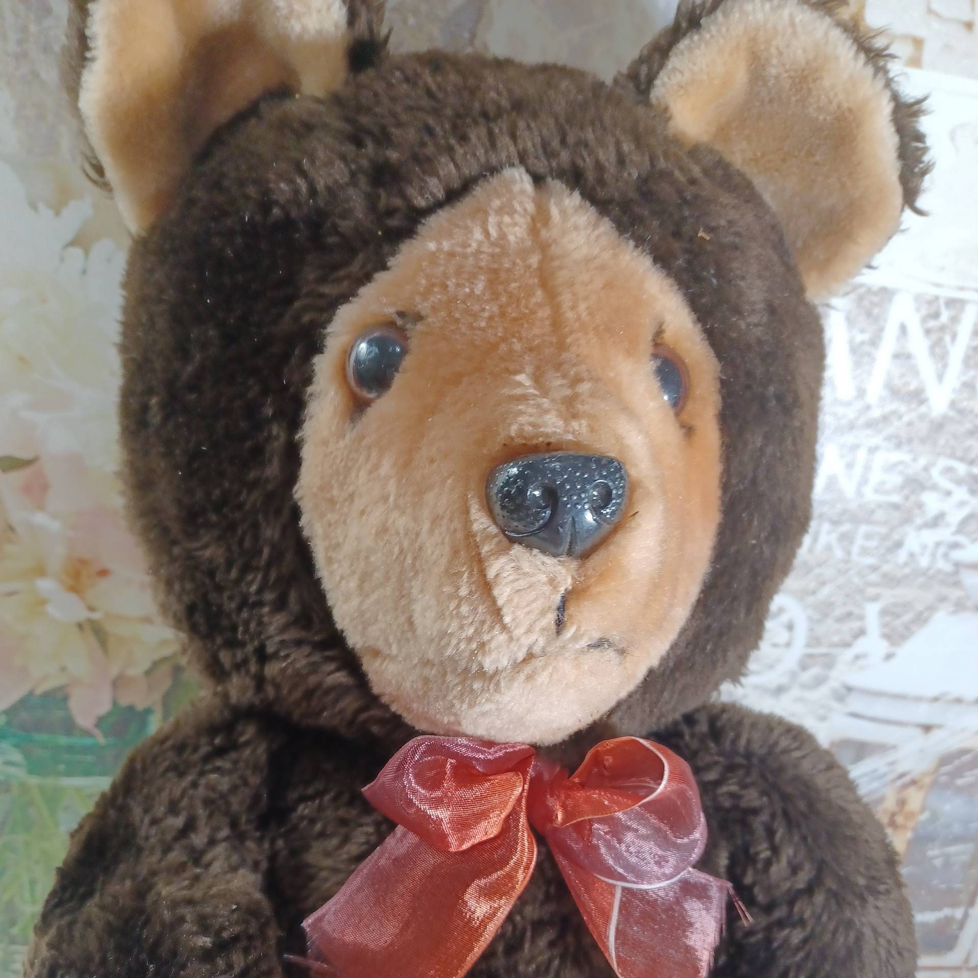 Vintage 1980 Wallace Berrie Co Cuddle up Stuffed Plush Animal