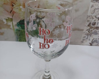 Replacement Ho ho ho Christmas Holiday Stemmed Wine Glasses Christmas gifts dinner 7" 10oz condition is pre-owned in good condition (p11-14)