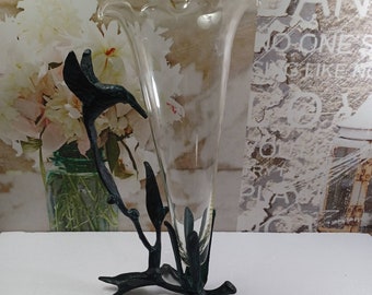 Vintage Brass Bird Sculpture w/ Tulip glass Vase Rare home decoration flowers. Condition is pre-owned in good condition please look at all p