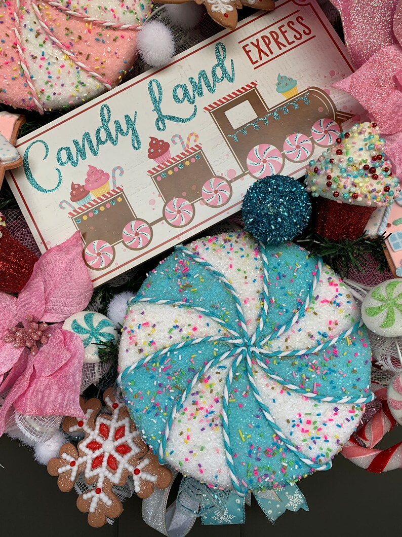 Pink Christmas Wreath, Christmas Cookie Wreath, Gingerbread Wreath ...