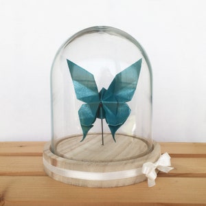 Papillon origami dans Bell of glass