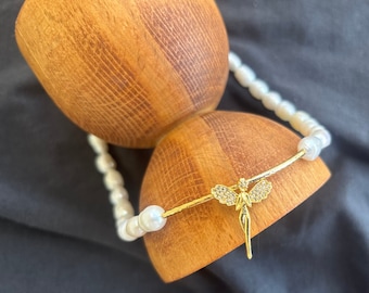 Pearl Angel Necklace, Pearl Necklace With Angel Charm, Guardian Angel Necklace, Gold Angel Wing Necklace, Delicate Pearl Necklace