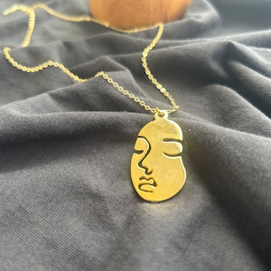 18K Gold Filled Face Necklace, Picasso Face Necklace, Coin Necklace Gold, Woman&#39;s Silhouette Necklace, Gold Abstract Necklace