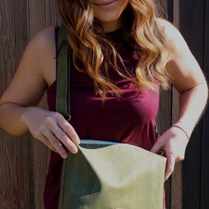 ISABELLA Shoulder bag made of vegan cork image 6