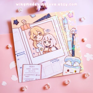 Genshin, mat/holographique voyageur Lumine Paimon, affiche d'anime esthétique pastel alimentaire d'urgence - par wingmadewithlove
