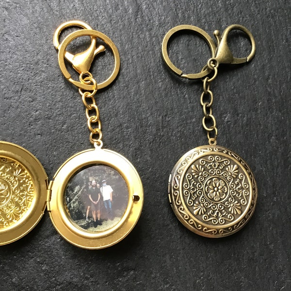 Personalised locket, key chain, fathers day gift, mothers day gift, personalised with your own photo memory, locket keychain,