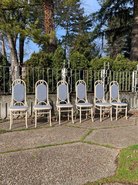 1 of 4 Thonet Mundus Chairs / French Bistro Chairs / Michael Thonet Chairs / Vintage Dining Chairs / Retro Chairs / Mid-century Modern Chair