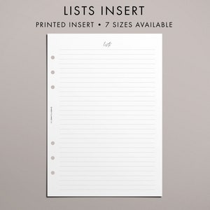 Peut inclure: Un papier blanc ligné imprimable pour un planificateur ou un carnet. L'insert a six trous sur le côté gauche et le mot "Lists" est écrit en haut.