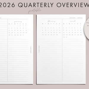 Op de afbeelding: Een afdrukbare 2026 kwartaaloverzichtplanner met een minimalistisch ontwerp. De planner bevat secties voor doelen, takenlijsten en een kalender voor januari, februari en maart. De tekst "Your digital download purchase comes with 7 planner sizes" is ook zichtbaar.