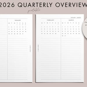 Könnte beinhalten: Ein druckbarer Quartalsplaner 2026 mit Kalendern für Januar, Februar und März. Der Planer enthält Platz für Ziele und To-Do-Listen. Der digitale Download kommt mit 7 Planergrößen. Der Text "2026 Quarterly Overview" steht oben.