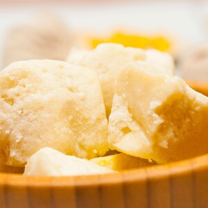 Beurre de karité bio 1 kg Brut Biologique Sénégal oriental en seau › savons  bio, cosmétique naturelle, soin au naturel