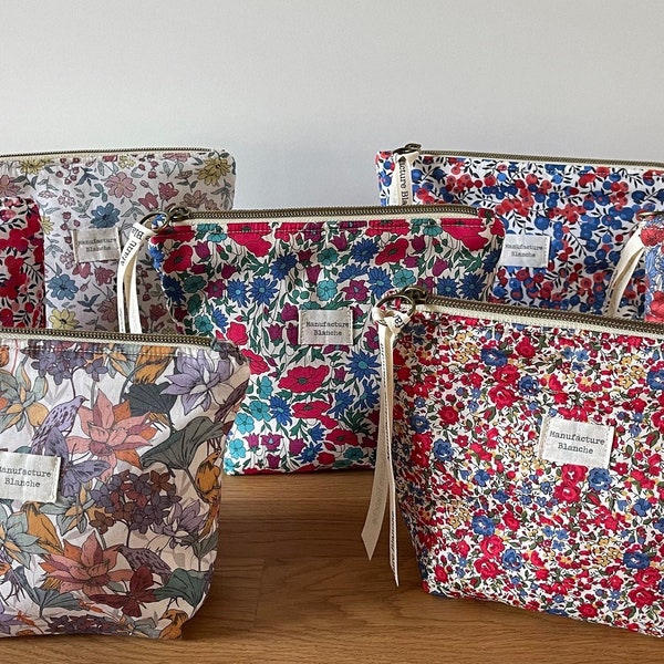 Make-up bag in genuine Liberty fabric, padded and lined, waterproof