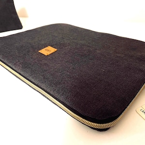 10 to 17.3 inch computer or tablet sleeve, high-tech protection, lined with waterproof coated fabric. PC MacBook IPad Surface