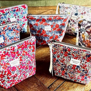 Small wash bag or makeup bag waterproof Liberty of London, toddler toiletry bag, hairclips and hairband zipper pouch