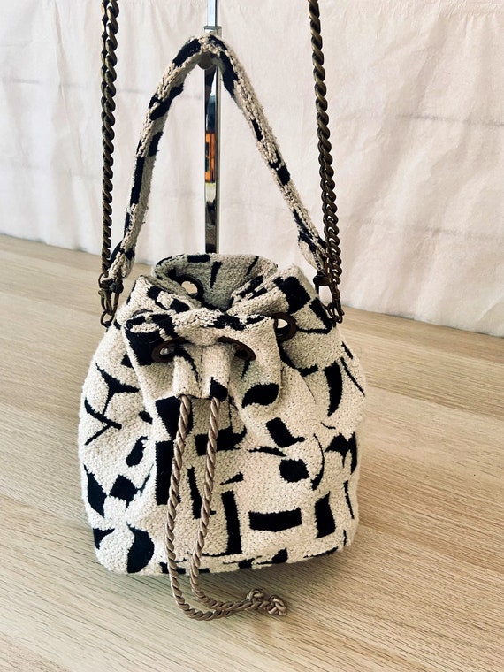 Bucket bag &quot;My name is Graphic&quot; in Jacquard - Bucket Bag, purse bag. Re-rolled in the workshop