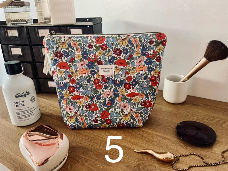 Grande trousse de toilette en Liberty véritable, molletonnée et doublée en lin, étanche, maquillage 5