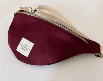 Burgundy Fanny Pack, adjustable strap, shoulder strap