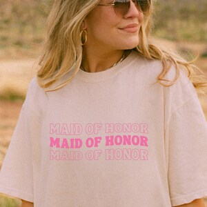 Retro Maid of Honor Shirt, Groovy Bachelorette Shirts, MOH Proposal Gifts, Trendy Maid of Honor Gift Box, Boho Bridal Party Tshirt