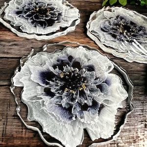 Coasters, Flower Coasters, Drink Coasters, Cup Holders, Coaster Set, Handmade Blue Flower Resin Coasters, Housewarming Gift, Resin Art