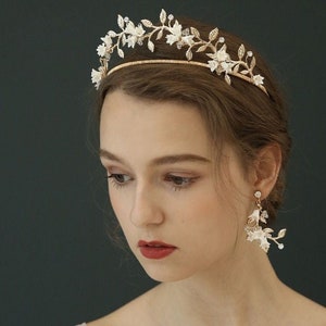 LILA, Floral Wedding Crown, Bridal Headpiece, Earrings image 1