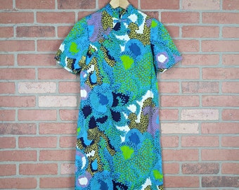 Vintage 50s-60s Custom Made Royal Dry Goods Hawaii Multicolored Abstract Print Cheongsam Style Mandarin Collar Maxi Dress