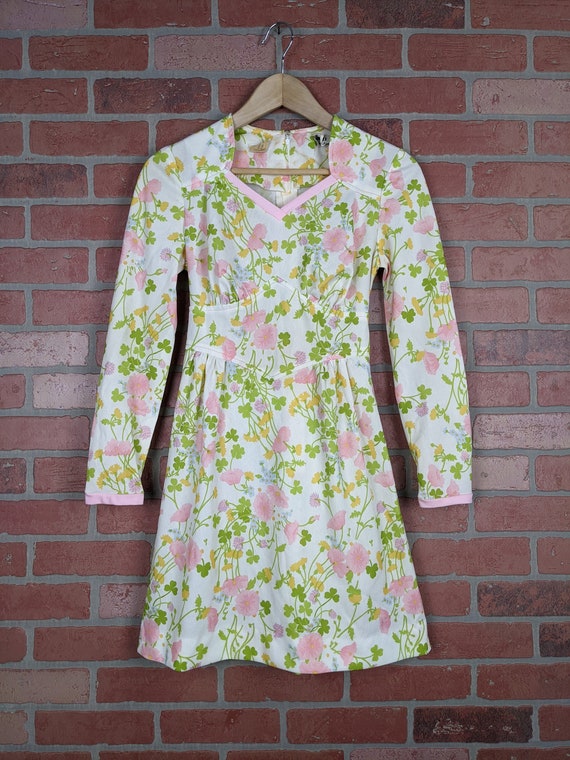 Vintage 60s-70s PBJ by Jerrell Pink Floral and Cl… - image 1