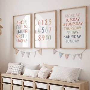 Juego de 3 impresiones de arte de pared de arcoíris, alfabeto de arcoíris, números y días de la semana, arte de pared imprimible, decoración de guardería, DESCARGA DIGITAL