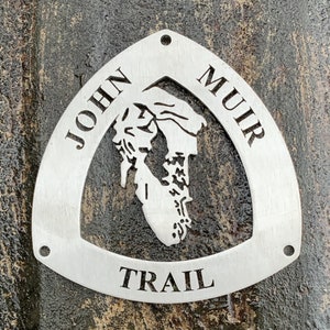 Sendero John Muir / Medallón de senderismo / Adorno de senderismo / Regalo para excursionistas / Arte en metal