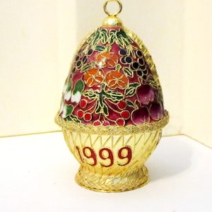 Vintage Cloisonne Fruits & Flowers Basket Holiday Christmas Ornament 1999 Multi Color Metal Enamel and Gold Filigree Storage Box Included