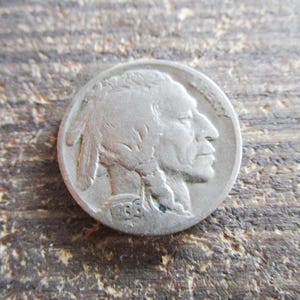 Vintage 1936 Indian Head Buffalo Nickel (5 Cent) US Mint Coin - Full Date Good Condition - Circulated Condition - Nice Collectible Coin