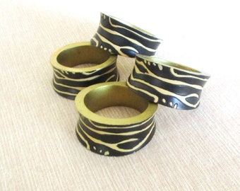 Vintage Set of 4 Wooden Napkin Ring Holders Brown and Gold Colored Vintage Table Decoration - Excellent Condition