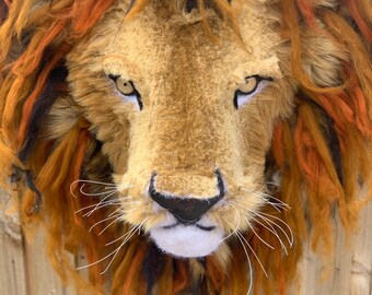 Wall Charmers Large Gold Lion Head