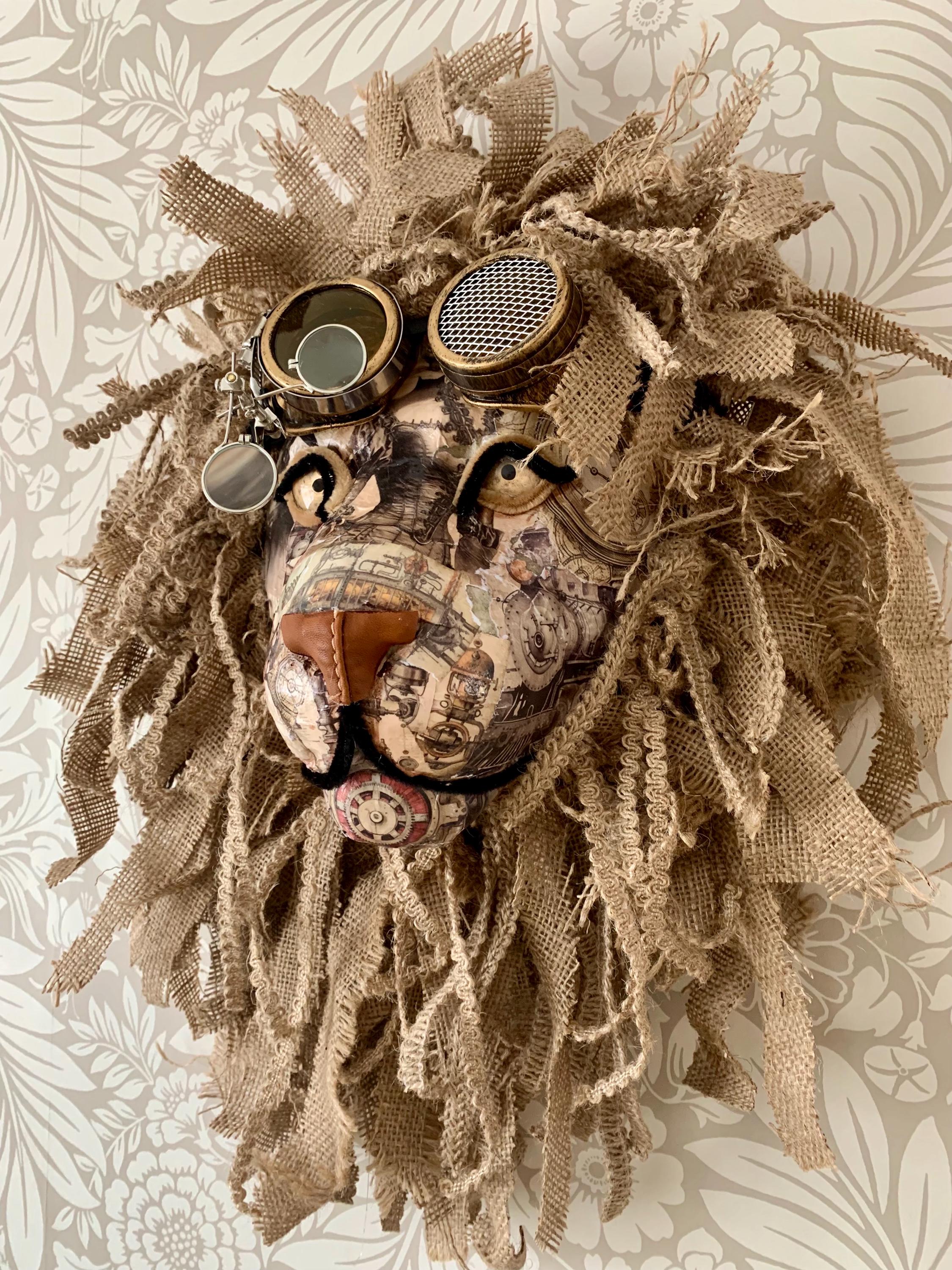 Hessian Steampunk Lion Head Wall Art: Vintage Goggles Decor