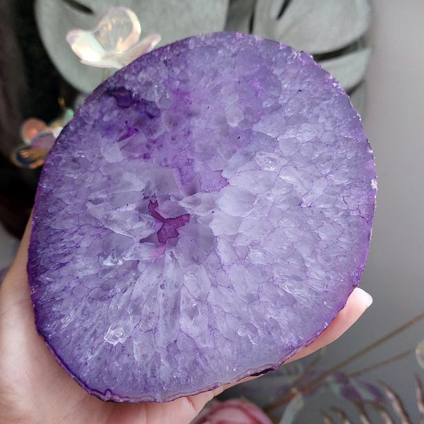 Tranche Agate violette avec cristaux