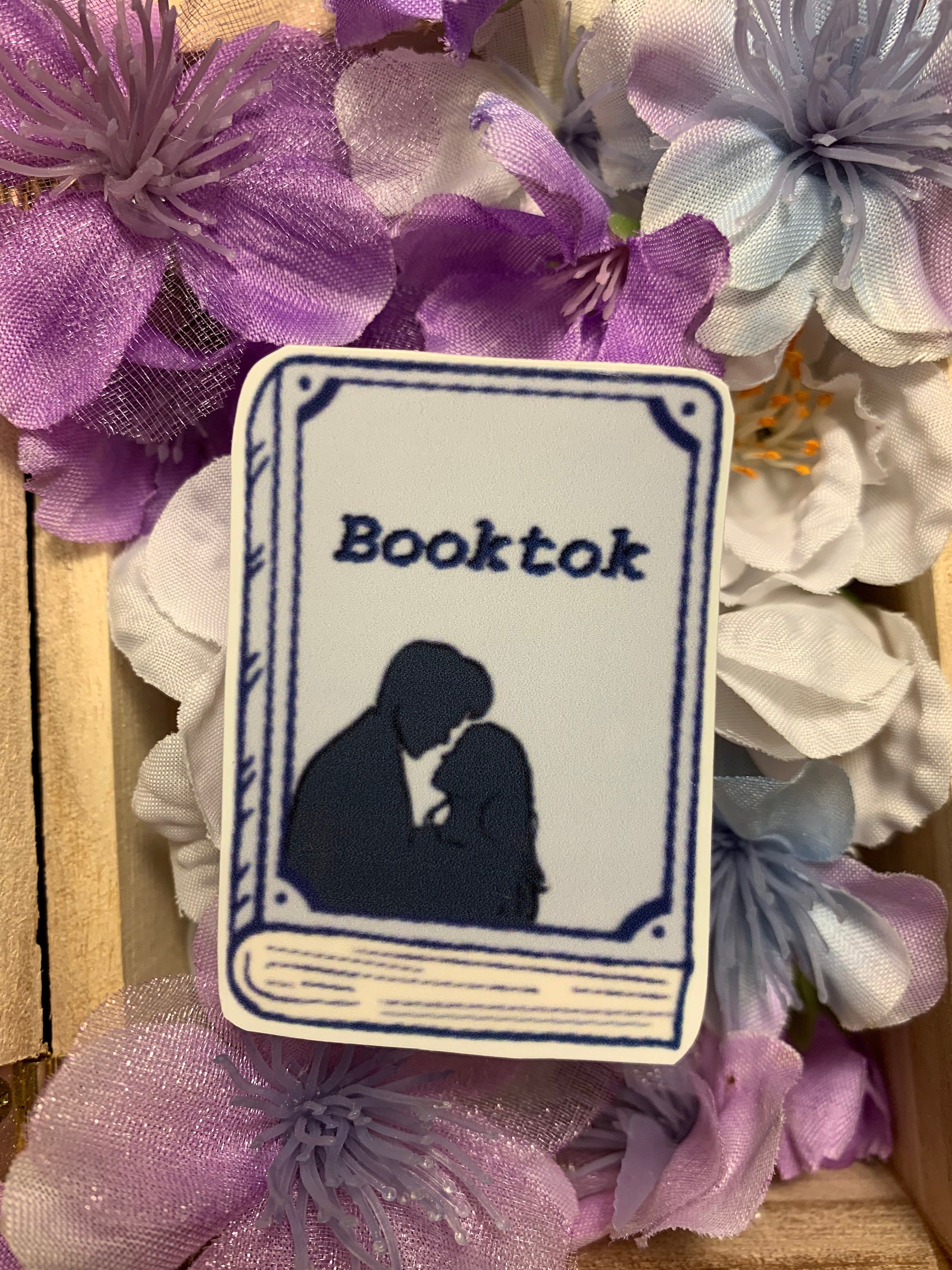 Booktok Couple Romance Book Vinyl Sticker Fantasy | Fantasy Book ...