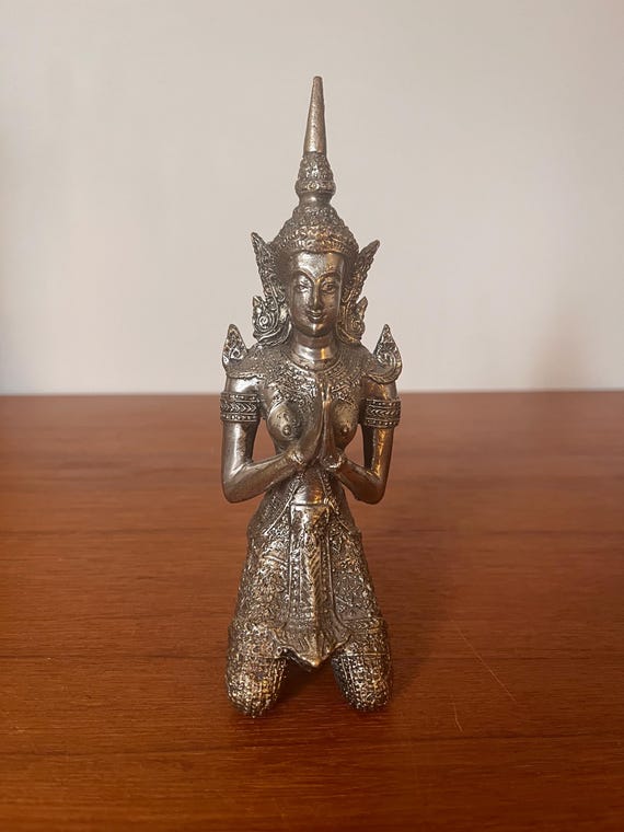 タイの銀の彫刻仏陀テッパノム天使守護女性金属像 - Etsy 日本