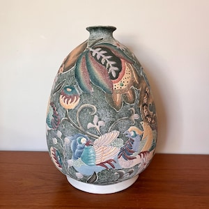 Large Chinese Vase - Birds and Foliage - Textured Finish - Ovoid Bulbous Shape