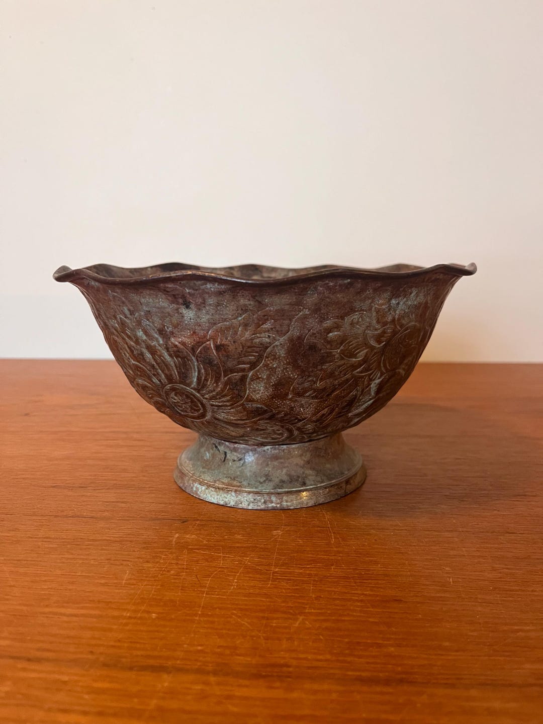 Tin Bowl Decatur Vintage Embossed Tin Pedestal Bowl - Sunflower Motif - Scalloped Edge ...