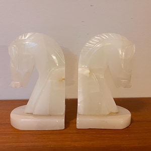 Vintage Onyx Horse Head Bookends: Mid-Century Modern Decor
