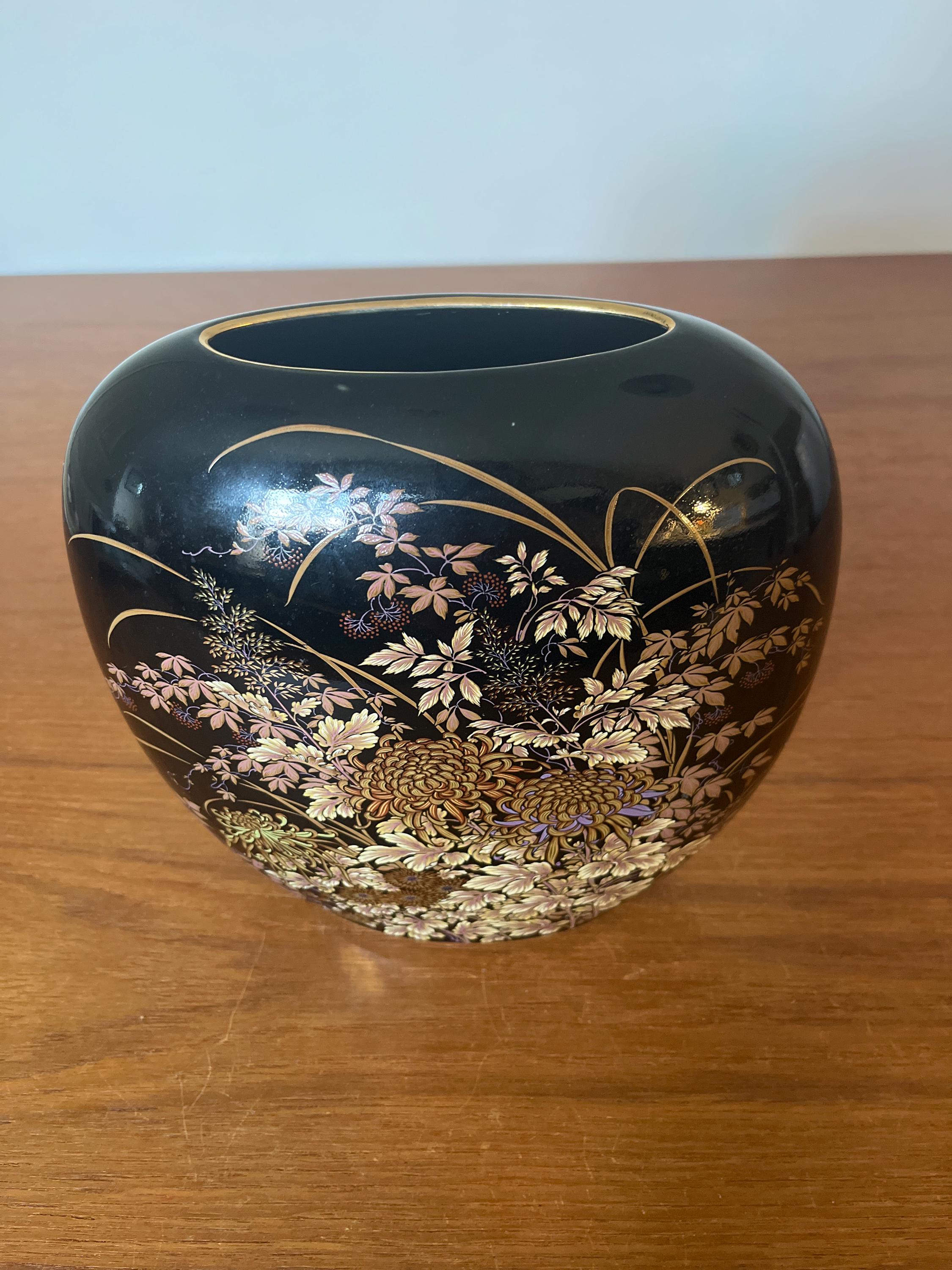 会津漆器　黒 角型花瓶 花生け 牡丹 台付(手描) ＜ギフト　プレゼント　お祝い　お返し　敬老の日　父の日　母の日　インテリア＞ Japan lacquer vase - Etsy 日本