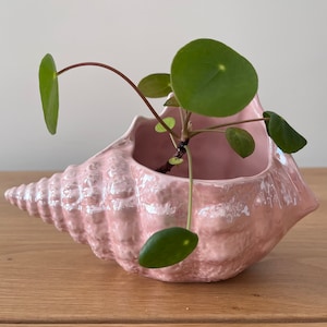 Vintage Pink Conch Shell Ceramic Planter - Mother of Pearl Glaze - 4" Opening - Made in Italy
