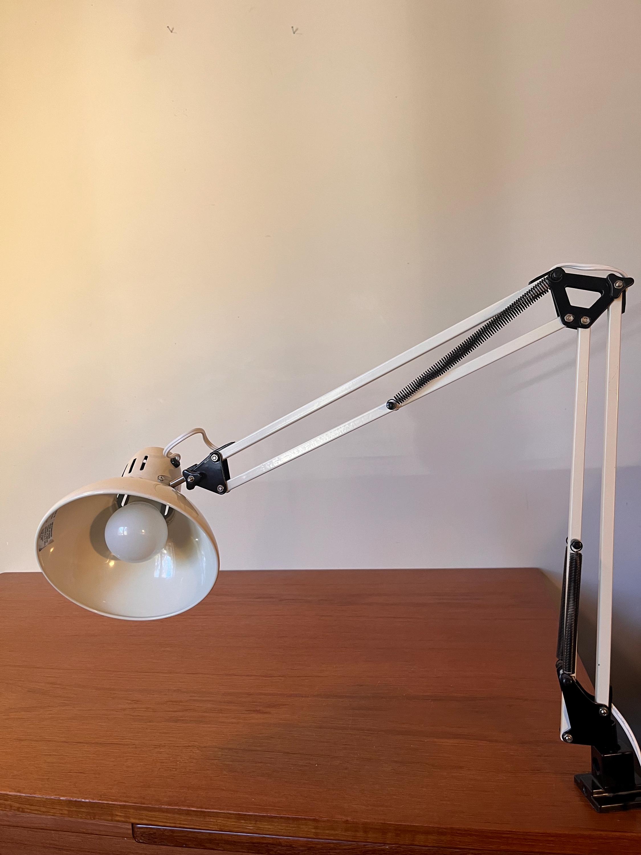 レトロなクランプライト LED Vintage ビンテージ バイク ライト フロント レトロクルーザー