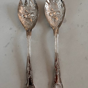 FB Rogers Italy - Salad/Fruit Serving Spoon & Fork Set - Ornate Fruits and Vegetables Relief Design