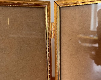 Cornice Fluttuante Dorata Ad Arco Pieghevole Tripla - In Ottone Vintage Per Foto 10x15 Cm, Portafoto Da Tavolo Con Vetro Temperato, Fatta A Mano