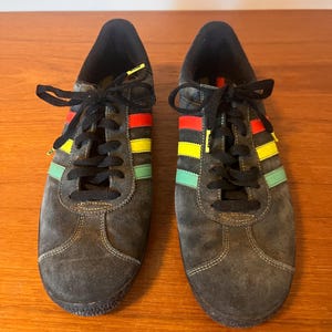 adidas gazelle silver green womens GUCCI Size 10 Blue Green Nylon Low Top Sneakers – Sui Generis Designer  Consignment main image 1