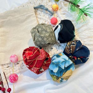 Handmade Japanese Otedama Set, Cotton Juggling Balls, Game of Jacks