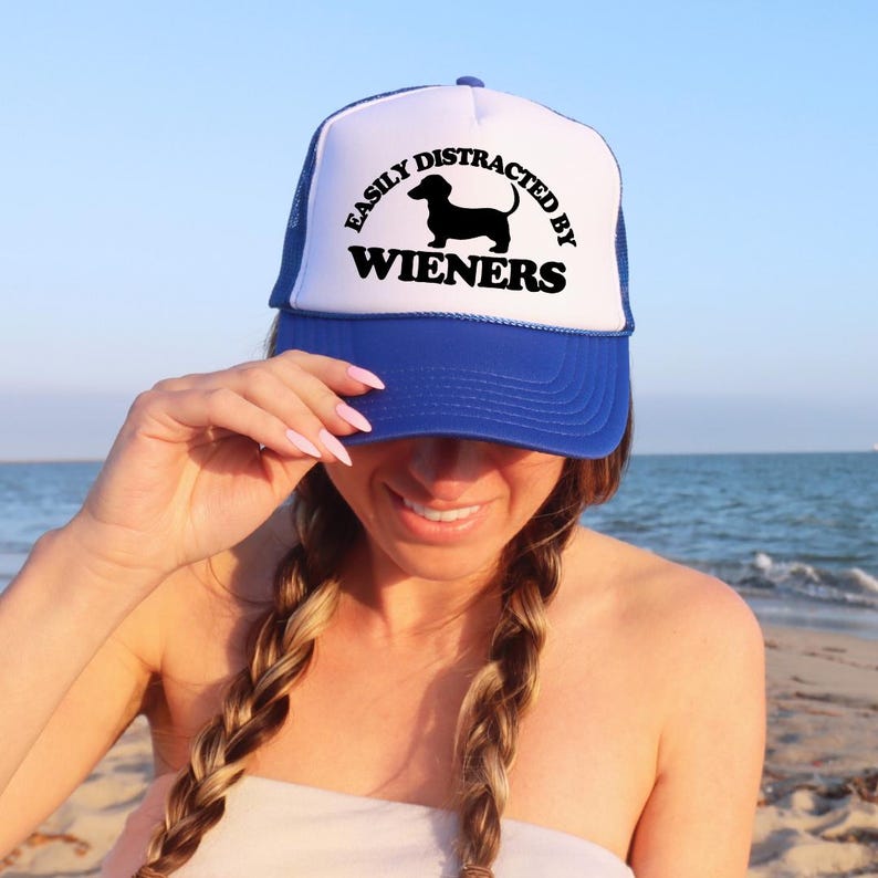 Leicht abgelenkt von Wieners Custom Trucker Hat | Niedliche Dackel Baseballmütze | Geschenk für Dackel Hundeliebhaber Bild 8