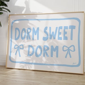 Slaapzaal zoete slaapzaal horizontaal, lichtblauwe slaapzaalinrichting, kunst aan de kust kust, benodigdheden slaapzaal, esthetische slaapzaalinrichting, kamergenoot cadeau girly